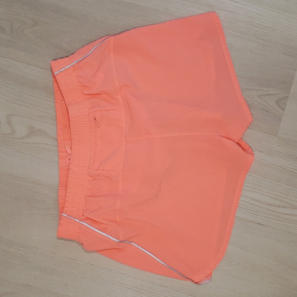 😎 Asics run shorts, EUC sz M